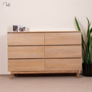 Wooden chest of drawers with 6 drawers – Natural. Timeless. Spacious.